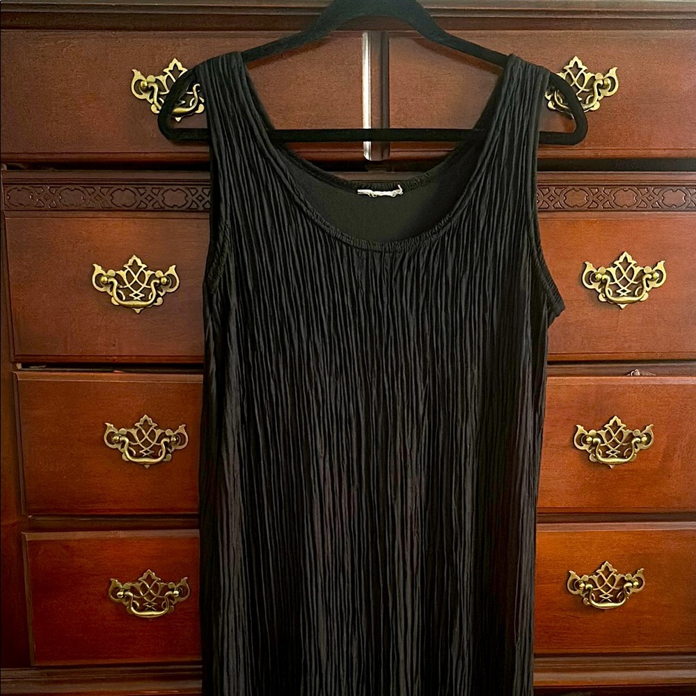 Black Sleeveless Maxi Dress